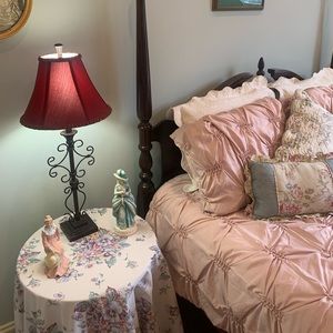 Vintage Floral Table Skirt